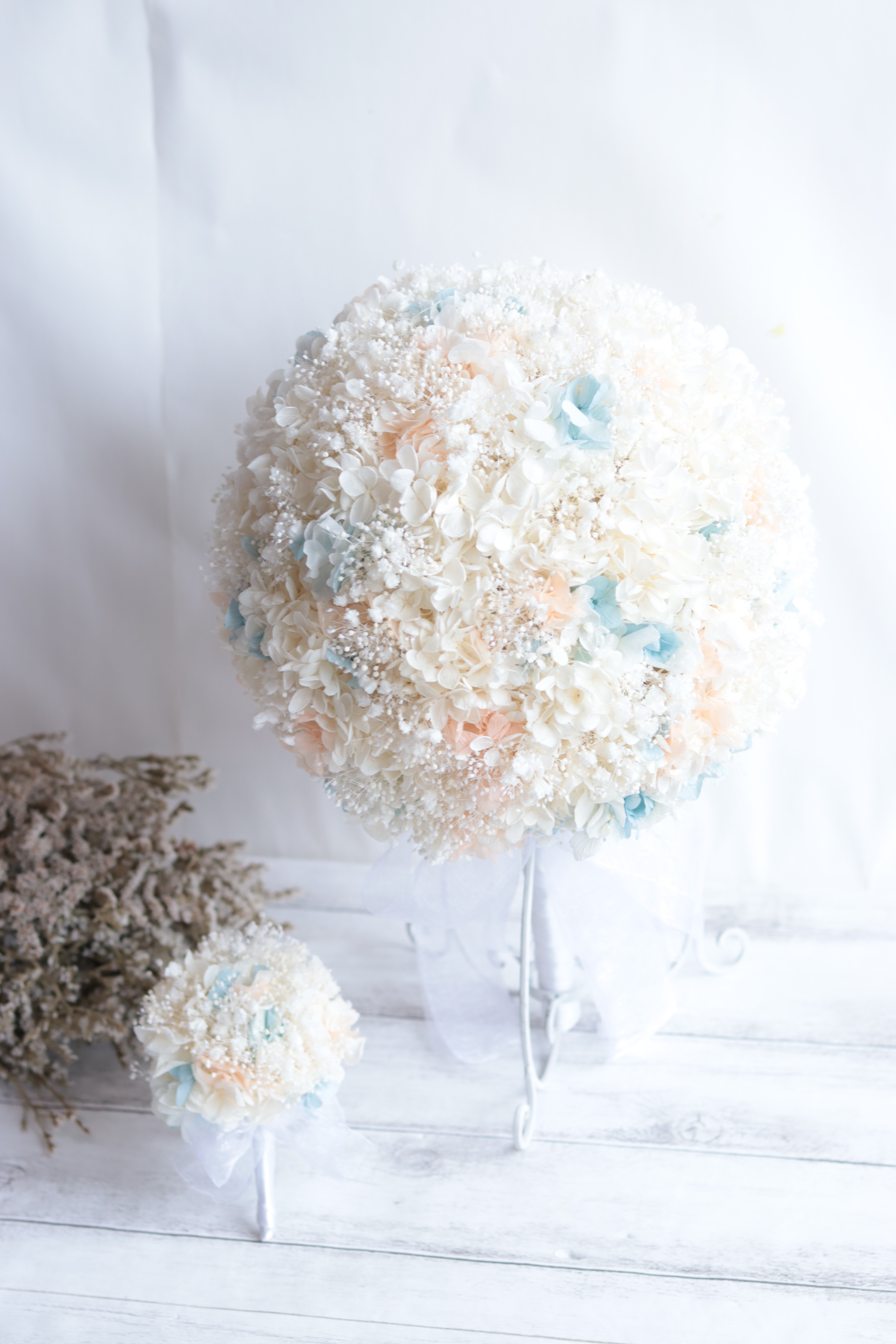 【カラーオーダー制】カスミソウ×アジサイmixのラウンドブーケ(M)＊プリザーブドフラワー