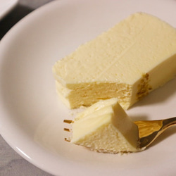 夏季限定☆低糖質・グルテンフリーチーズケーキ「レモンヨーグルト」 1枚目の画像