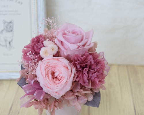 プリザーブドフラワー　くすみピンク　アレンジメント　くすみカラー 大人かわいい】アンティークローズのプリザーブドフラワー