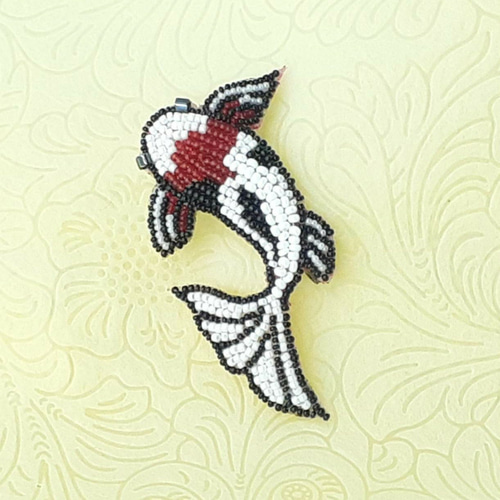 オートクチュールビーズ刺繍fishブローチ