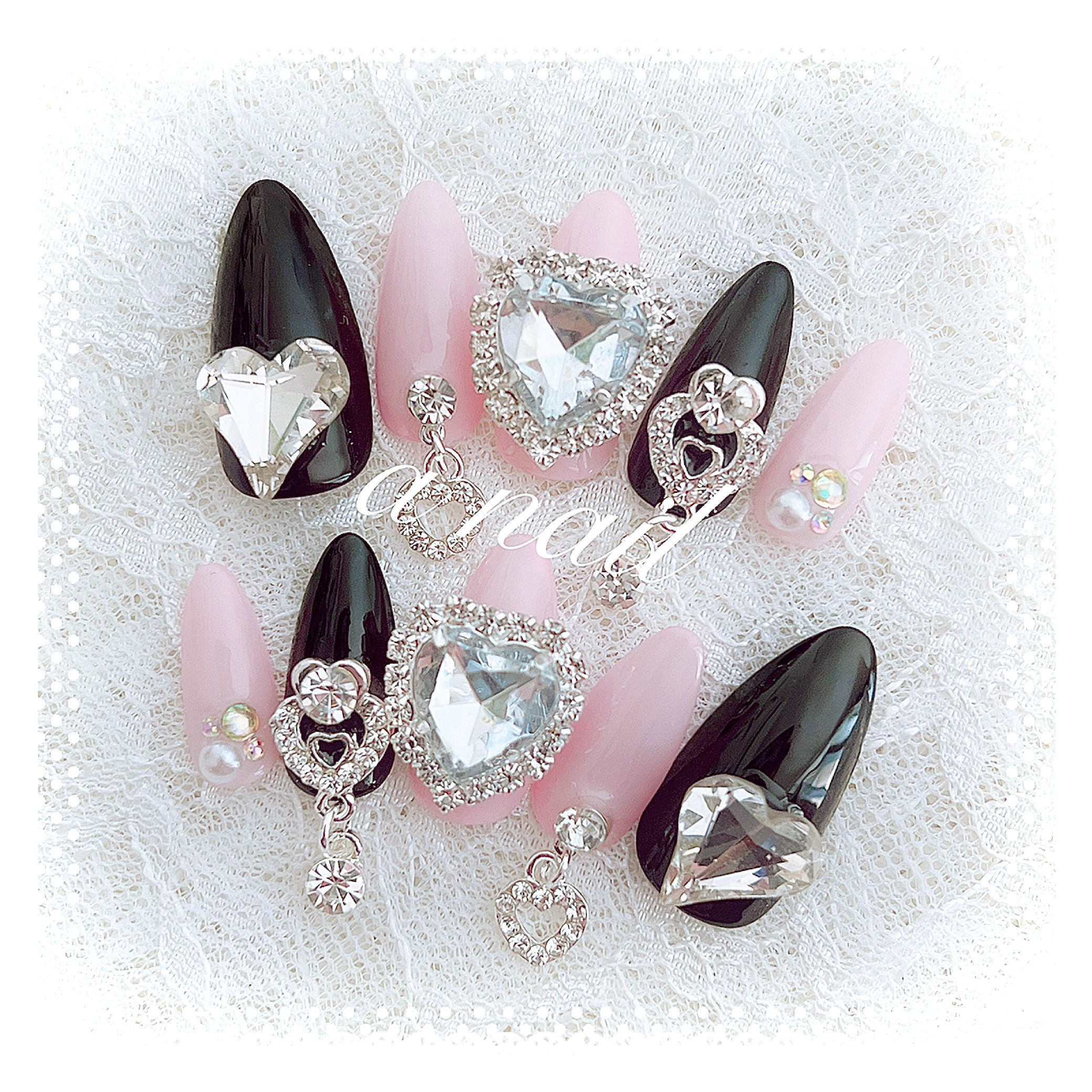 ネイルチップ　黒　ピンク　スキニーオーバル　地雷　サブカル　量産型　オーダー ネイルチップ黒ピンクスキニーオーバル地雷サブカル量産型オーダー