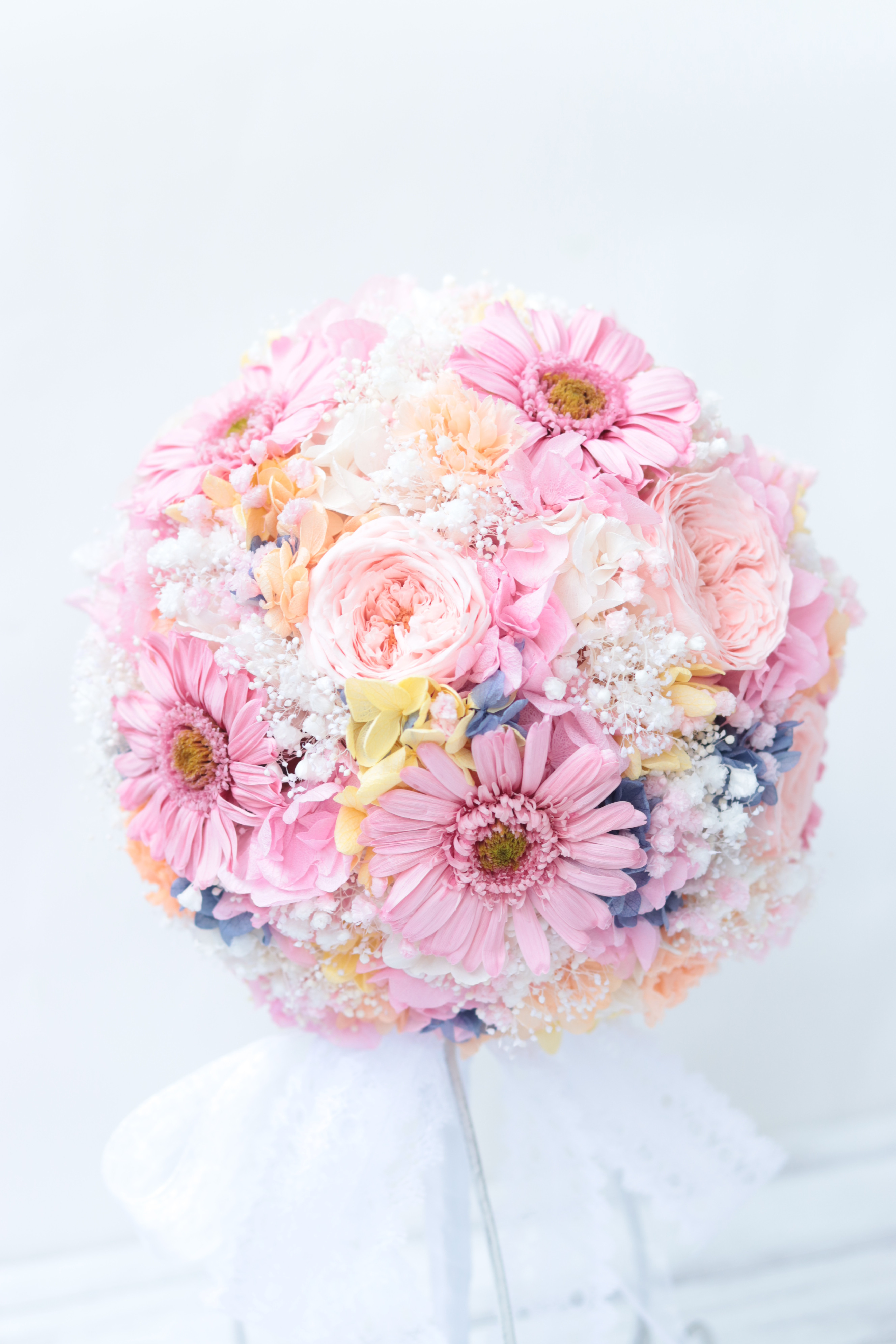 ガーベラとてまりローズのピンクラウンドブーケ＊プリザーブドフラワー