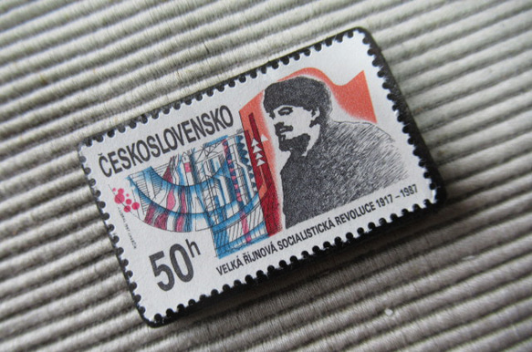 チェコスロバキア　切手ブローチ8193 2枚目の画像
