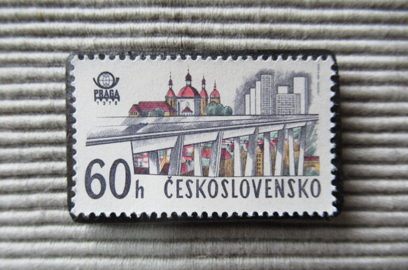 チェコスロバキア　切手ブローチ8194 1枚目の画像