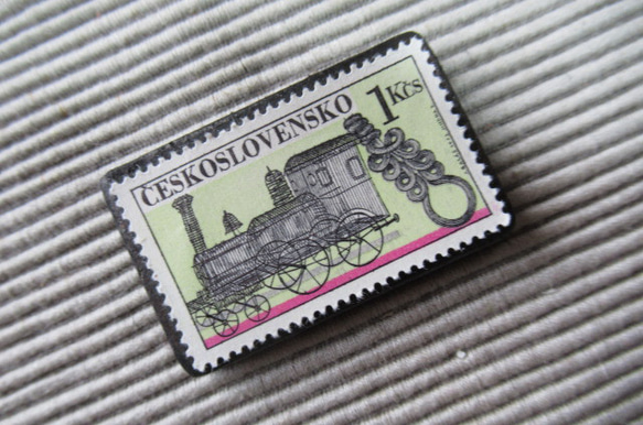 チェコスロバキア　切手ブローチ8195 2枚目の画像
