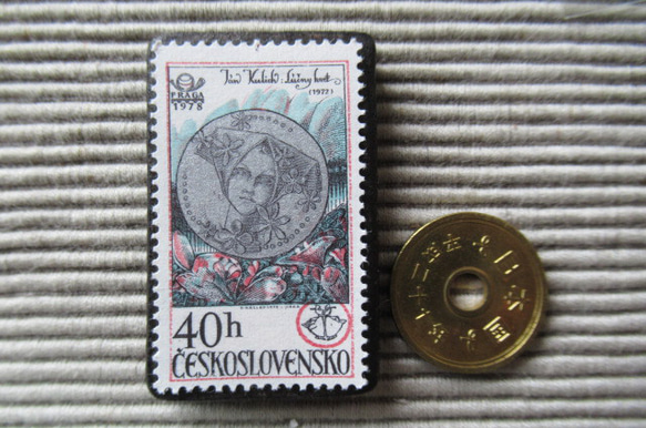 チェコスロバキア　切手ブローチ8198 3枚目の画像