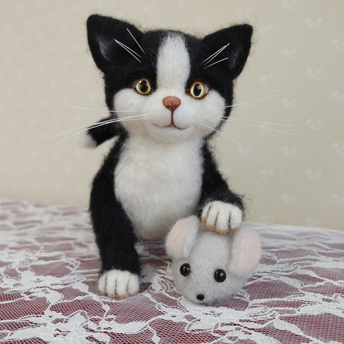 羊毛フェルト ☆。.:＊・にゃんにゃん ☆。.:＊・ にゃんにゃんさん、オーダー品です。 羊毛フェルト フジイケ 通販