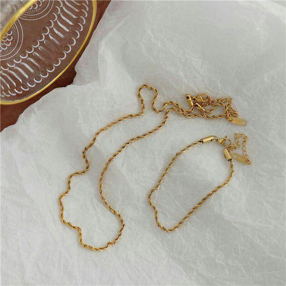 18 Kゴールドの綺麗な鎖骨チェーン欧米の麻花のネックレス