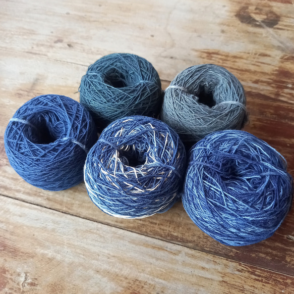靛藍 184 米 x 5 色 A/泰國植物染色棉線 0.7 毫米 30 克/刺繡、刺子、編織、花環、包裝/公平貿易 第3張的照片