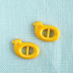 (3個) 水鳥のボタン 15mm 黄色　フランス製 1枚目の画像