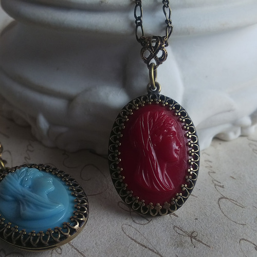 アンティーク くすんだ水色カメオ（約23×17ﾐﾘ） クラシカルネックレス