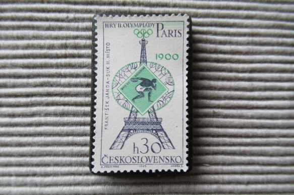 チェコスロバキア　切手ブローチ8208 1枚目の画像