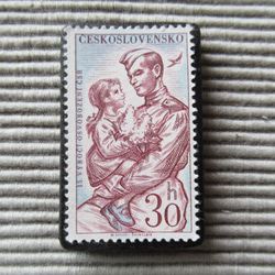 チェコスロバキア　切手ブローチ8213 1枚目の画像