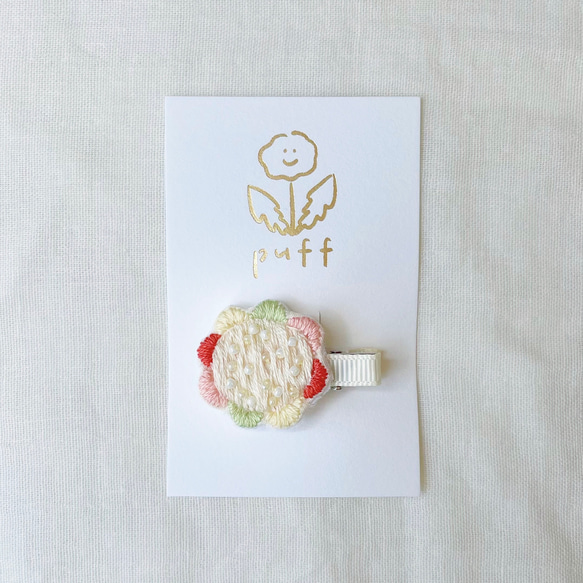 刺繍ヘアクリップ〈 4種 〉 4枚目の画像