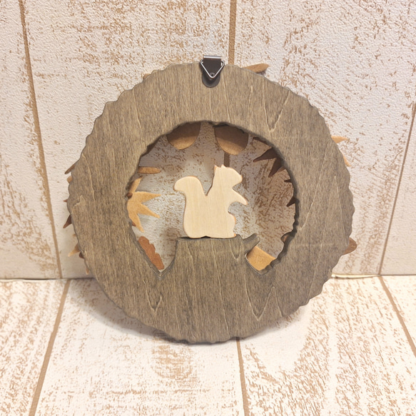 木製秋季迷你花圈 | 松鼠、秋葉、橡實和蘑菇，小型壁掛裝飾，森林動物，自然裝飾 第6張的照片