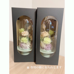 funeral flowers/お供えのお花〜台座付き花器・箱付き 2枚目の画像