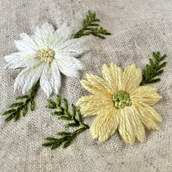 秋に咲く桜＊コスモスの刺繍ヘアターバン・ヘアバンド(黄色・ワンポイント刺繍)/ハーフリネン 3枚目の画像