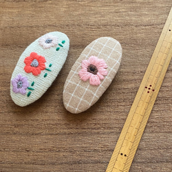 刺繍パッチンピン  2個セット  お花  欧米フラワー 2枚目の画像