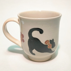 【別注品】黒猫と桜のマグカップ(B) 4枚目の画像