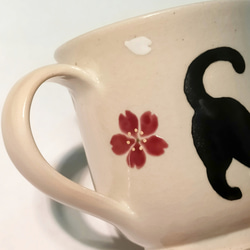 【別注品】黒猫と桜のマグカップ(B) 6枚目の画像