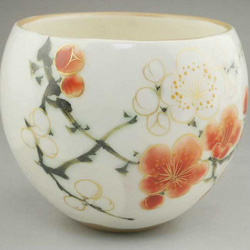 ◆商品番号　6109　紅白梅お茶呑み茶碗　陶あん　花揃え 3枚目の画像