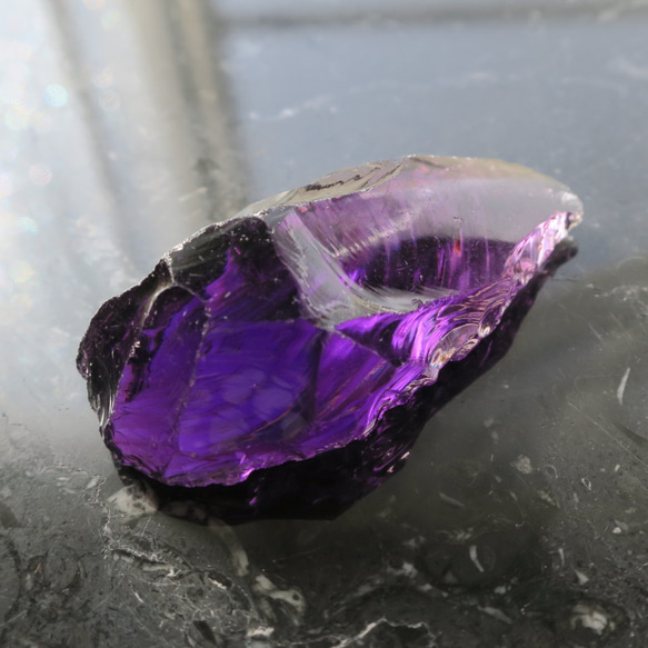 アンダラクリスタル特大ソヴェレインアメジスト