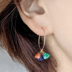 幸運珠寶顏色 14kgf 寶石品質天然石 [青金石、紅玉髓、綠瑪瑙] 圈形耳環或耳環 第2張的照片