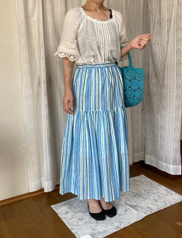 ボーダー柄のティアードスカート ロングスカート（マキシ丈） ハイジと  