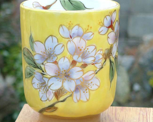 ◇商品番号 7338 黄塗桜湯呑 大 単品 湯呑み 松韻堂 通販 14456907