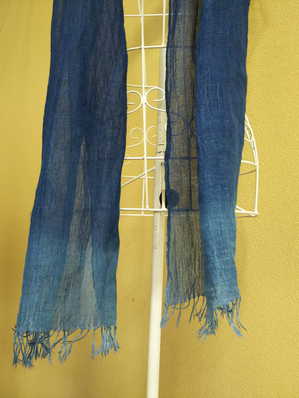 伝統の正藍染(発酵藍染) オーガニックヘンプ&コットン　ストール 5枚目の画像