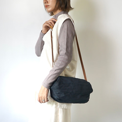 焦糖色單肩包/黑色/Mikawa 紡織圍裙帆布 第3張的照片