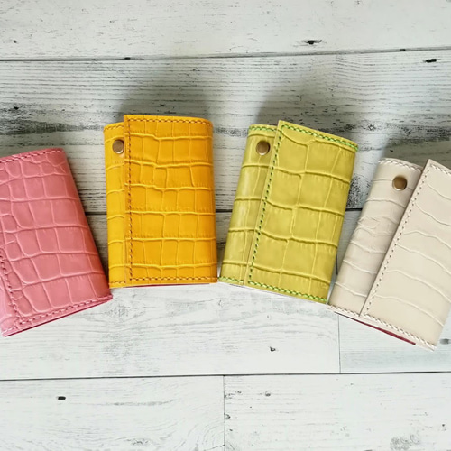 取り外しが簡単なスマートキーケース＆6連キーケース（クロコ型押し