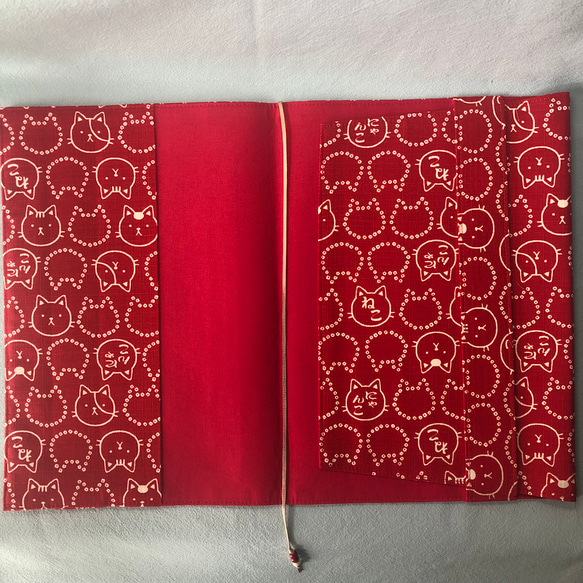 ブックカバー A4ノートサイズ 赤色（にゃんこねこ） No.991 2枚目の画像