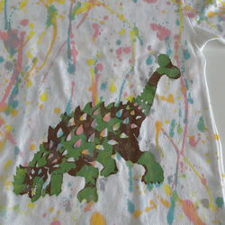 kidsTシャツ110cm「 アンキロサウルス　アロサウルス　スプラッシュ」110-22814 2枚目の画像