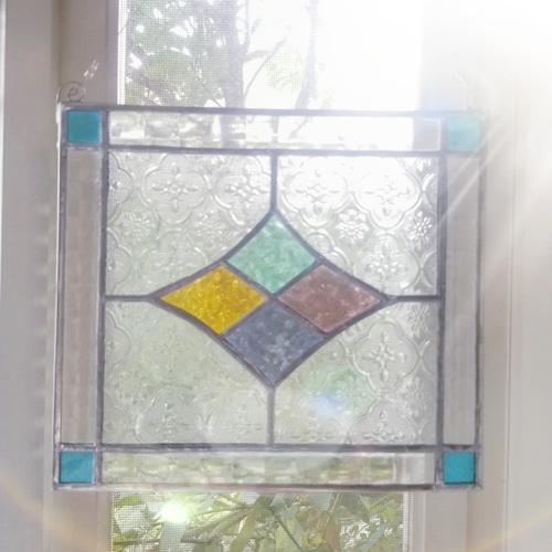 ステンドグラス　透明感あふれる　アンティーク調パネル(スタンド付) ステンドグラス アンティーク調 パネル(スタンド付) その他アート