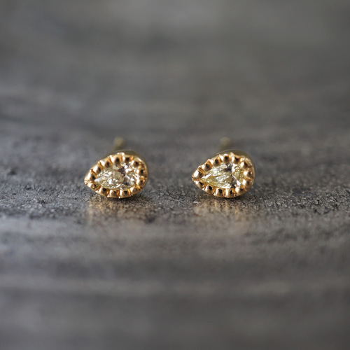 K18YG ペアシェイプダイヤモンド② ミル打ちピアス ピアス