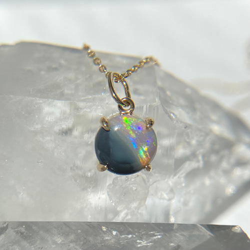 美品　天然ブラックオパール　ネックレス K10☆天然ブラックオパールネックレス☆原石から磨いた1点もの