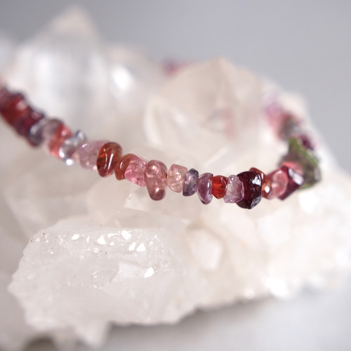 ☆極細ブレスレット 宝石質 マルチカラースピネル AAA 14kgf 8月誕生石