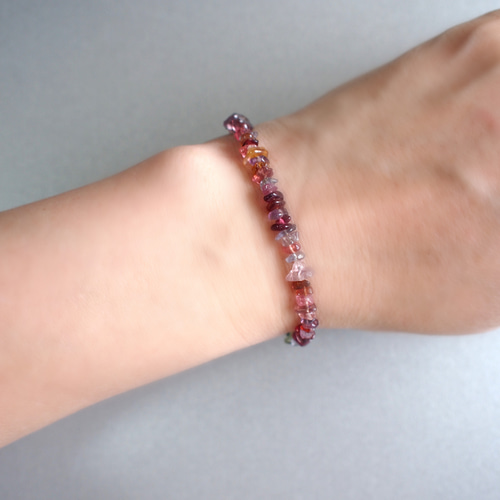 ☆極細ブレスレット 宝石質 マルチカラースピネル AAA 14kgf 8月誕生石