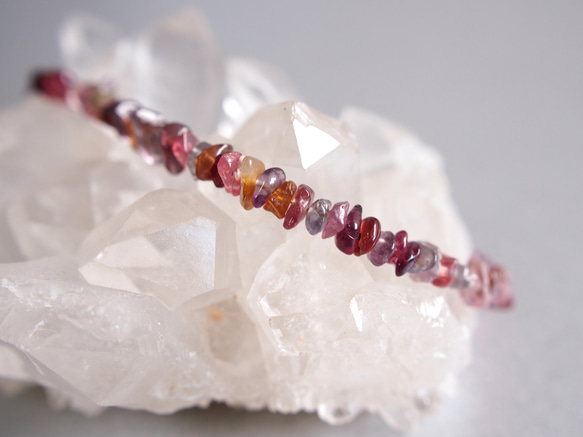 ☆極細ブレスレット 宝石質 マルチカラースピネル AAA 14kgf 8月誕生石