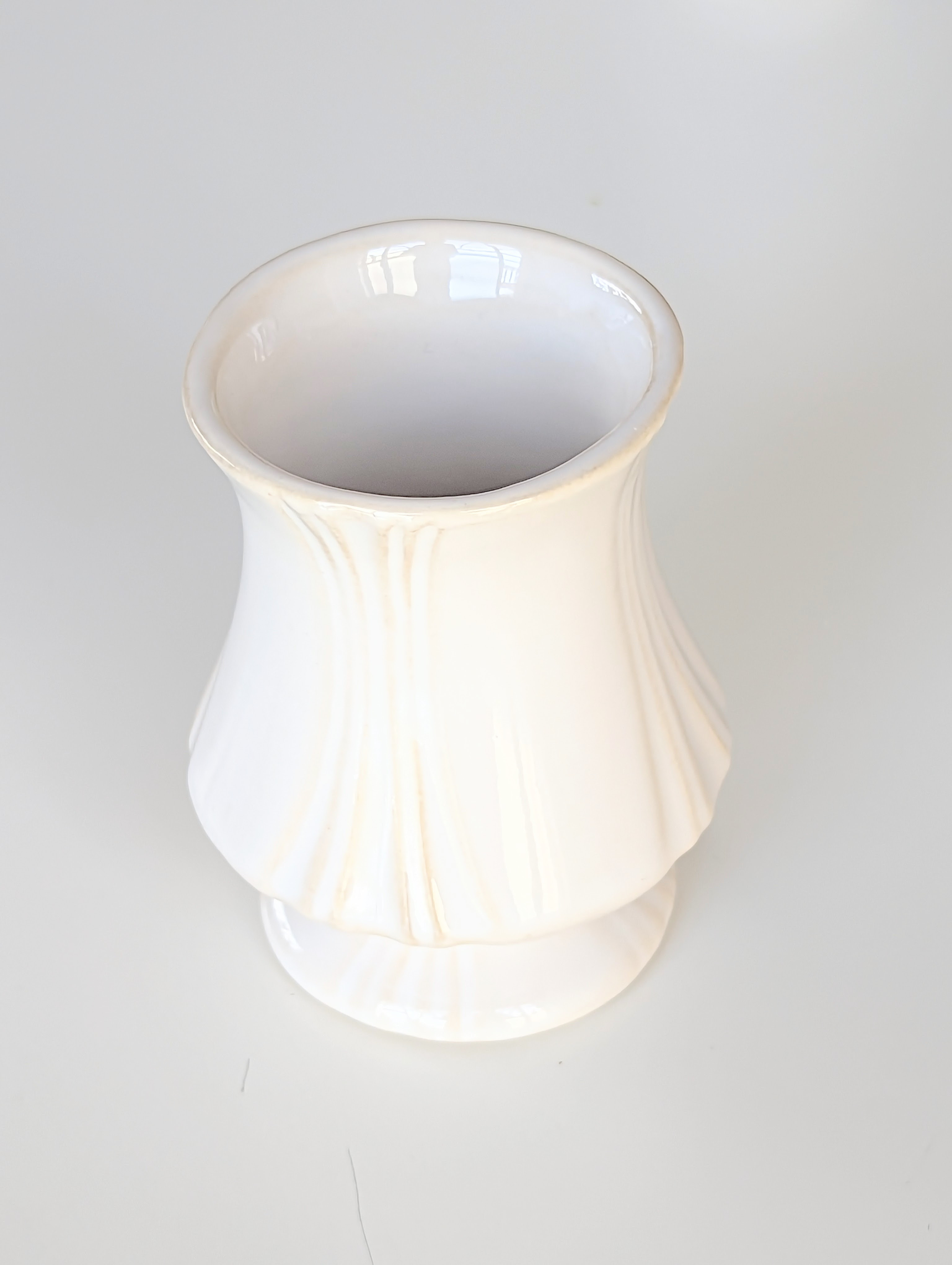 モダンお供えプリザーブドフラワーアレンジ 仏花 お悔みの花 お彼岸 仏事ギフト 香典変わりのお花 枯れない仏花