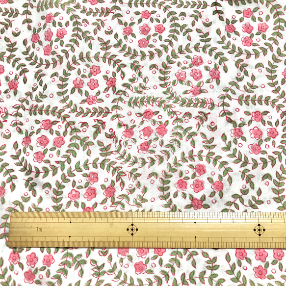 [50cm單位]白色小粉紅色花朵印度手工塊印花布料紡織棉 第6張的照片