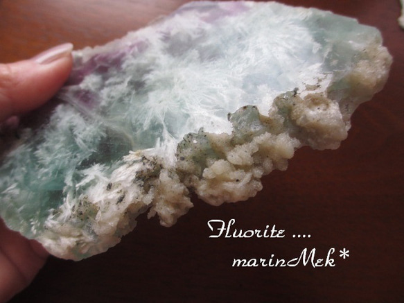 【marinMek*】フローライト原石（プレート）250ｇ 4枚目の画像