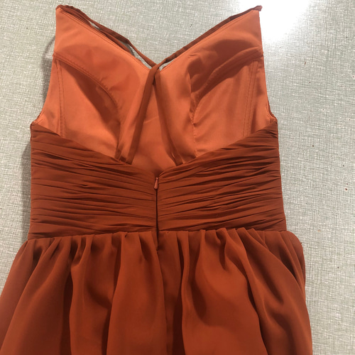 ふんわりシフォン製 テラコッタカラードレス Vネックドレス  