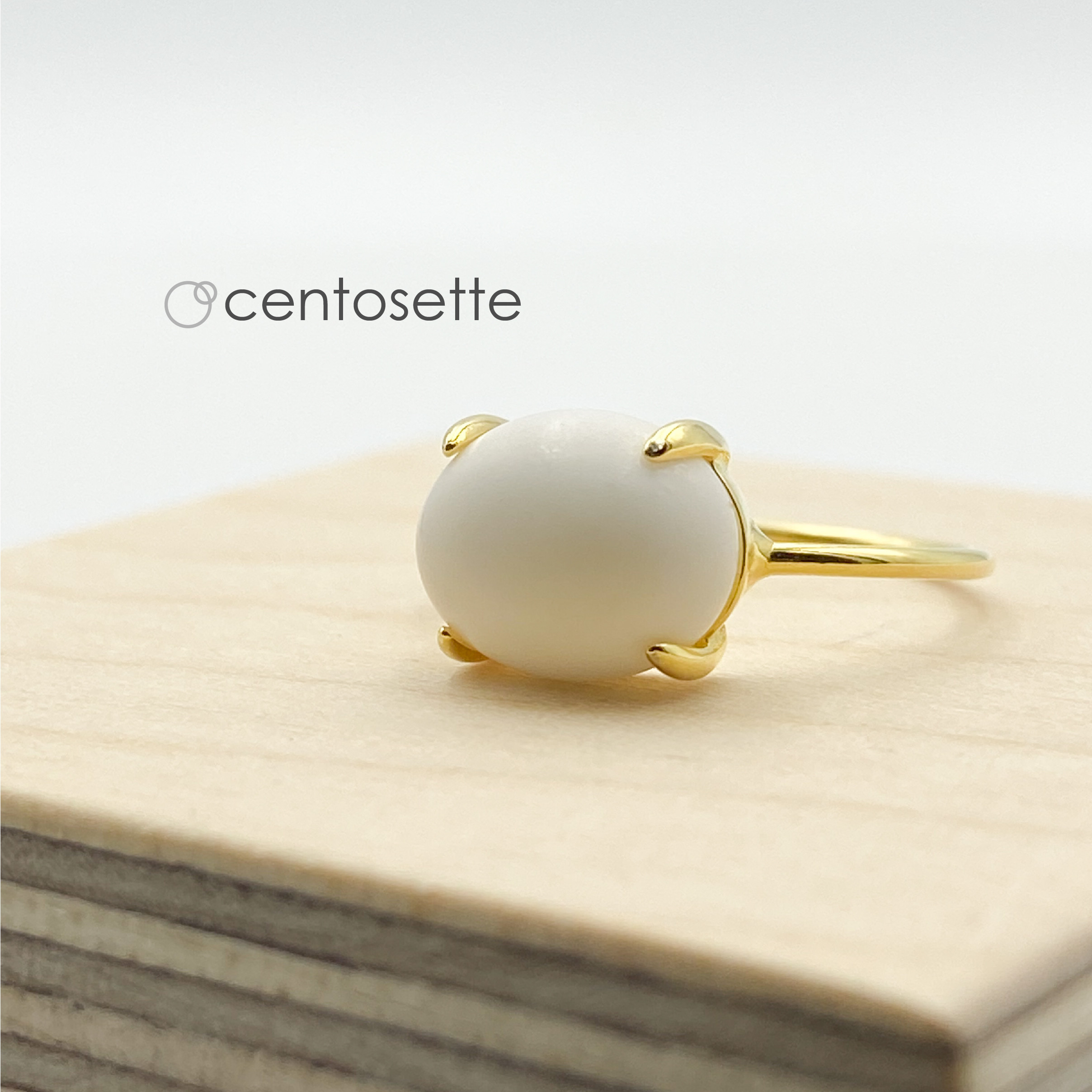 【再販】マットタイプ・オーバルホワイトオニキスの4本爪シンプルSV925リング/リング台カラー変更可