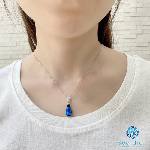 Sea drop 光る ホタルガラス ブルー しずく型 ネックレス 蓄光タイプ