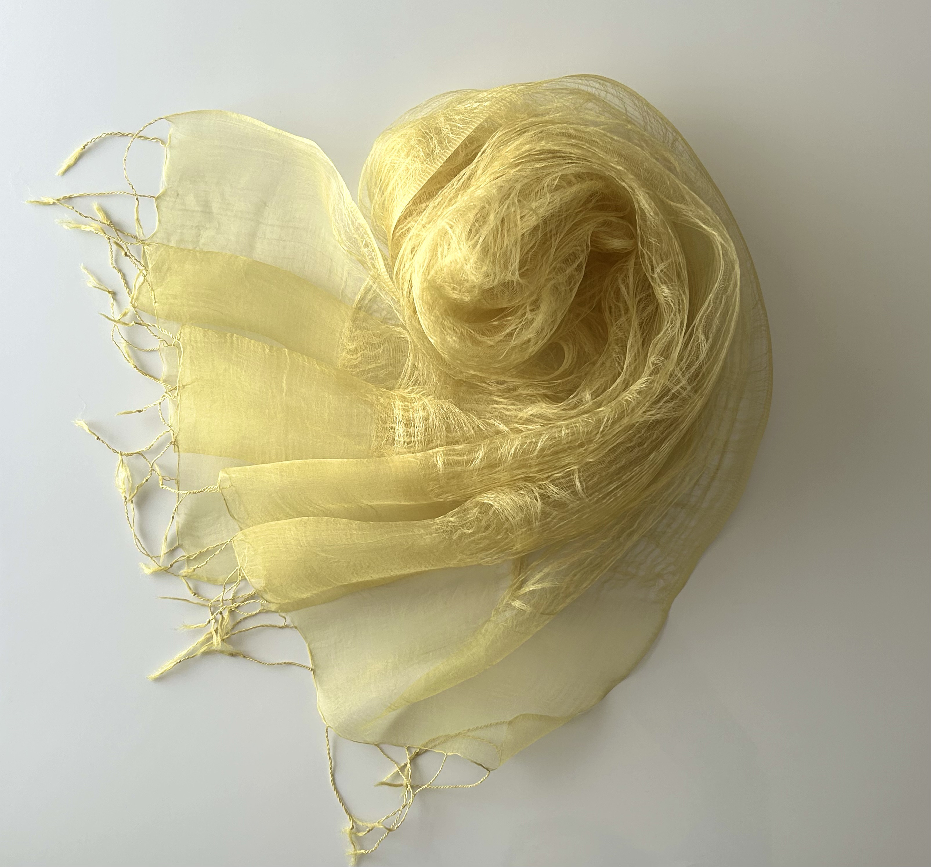 ハーブ（レモングラス）染め　ふわふわ三重織シルクストール