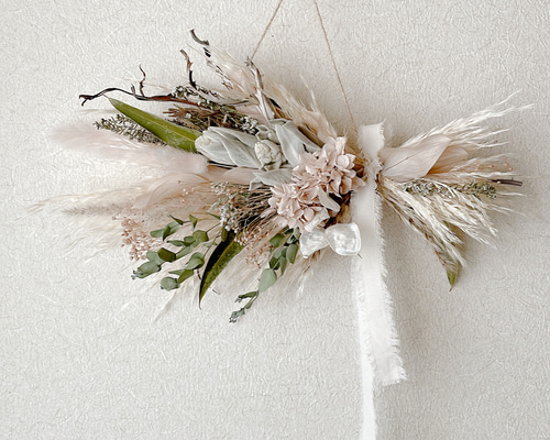 優しいベージュ　ドライフラワー横長スワッグ 優しいベージュ ドライフラワー横長スワッグの通販 by のの's shop｜ラクマ