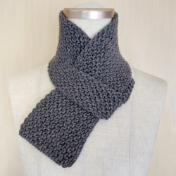 小さなマフラー【グレー】 7枚目の画像