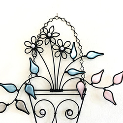〜flower バスケット 〜　ワイヤークラフト　アート　壁飾り　花　可愛い　おしゃれ　インテリア　スワッグ　壁掛け 3枚目の画像